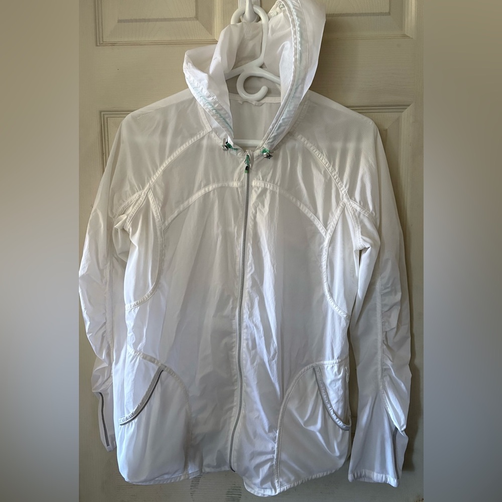 Lululemon Running Partially Mesh White Hooded Jacket. Like New Condition